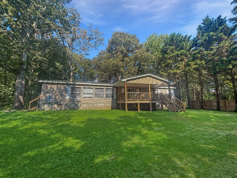 Primary Photo - 2126 Broomfield Rd SE