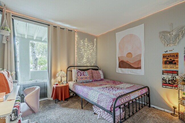 Building Photo - 1825 W Ray Rd