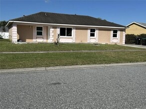 Building Photo - 12106 Club Woods Dr