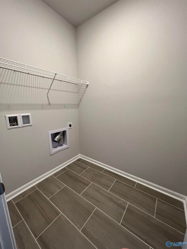 Building Photo - 22091 Chancery Ln