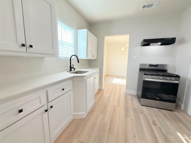 Building Photo - 5214 Ash Ln