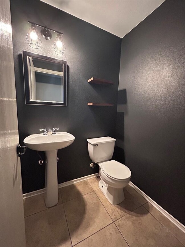 Building Photo - 5814 Steven Creek Way