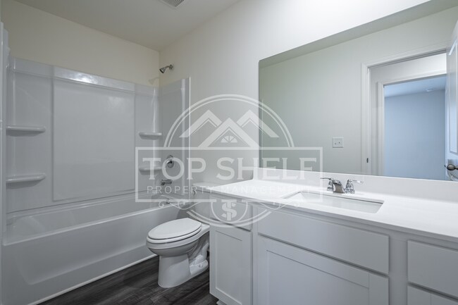 Building Photo - 2010 Ayla Dr