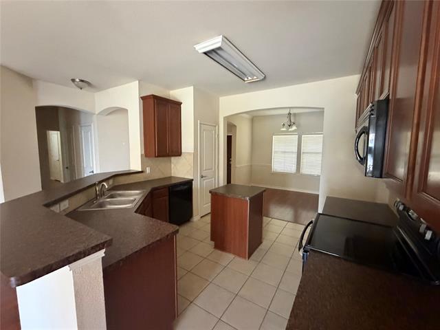 Building Photo - 12733 Skeeter Ln