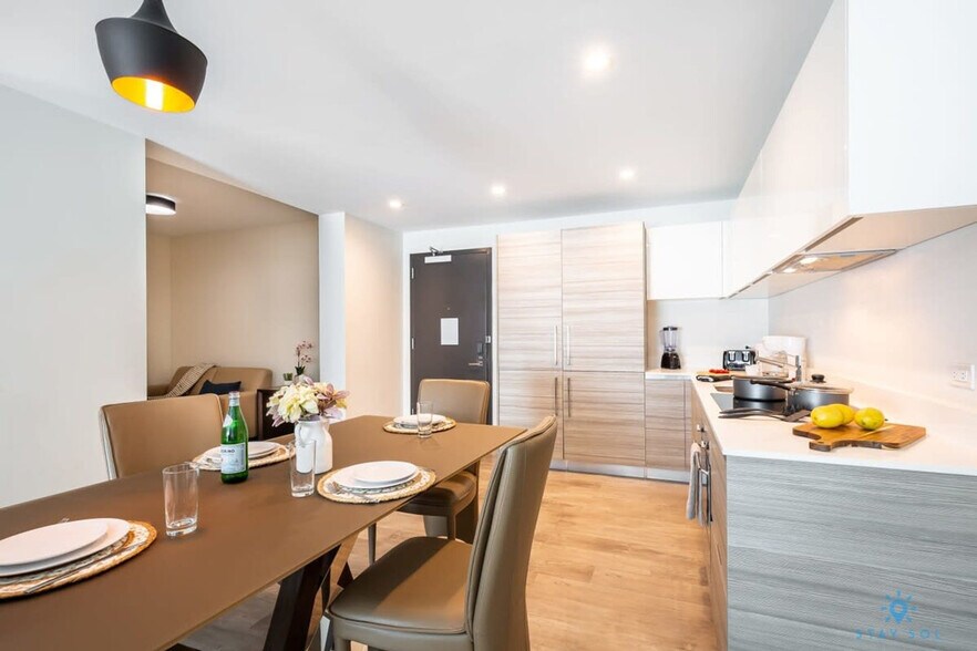 Building Photo - 777 N Ocean Dr