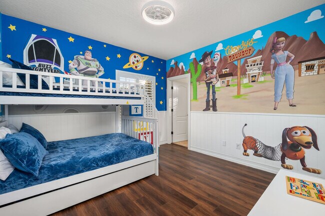 Building Photo - 1227 Radiant St