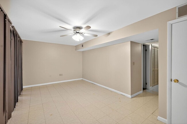 Building Photo - 85 Brookside Pl