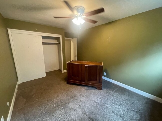 Building Photo - Spacious 2 Bed 1 Bath Apt in SLC
