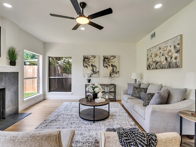 Building Photo - 246 Cedar Elm Ln