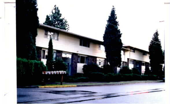 Building Photo - Camas House Apartments