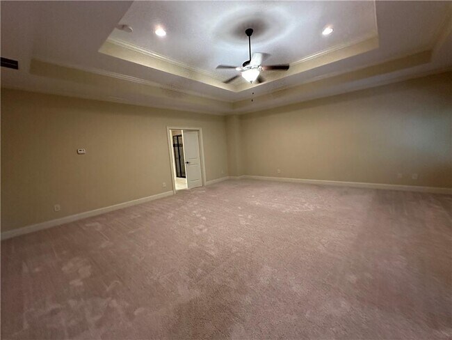 Building Photo - 510 Lake Medlock Dr