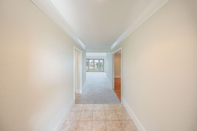 Building Photo - Single-story living with incredible panoramic sunset, mountain, and city light views