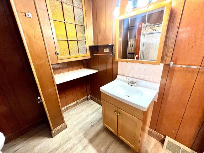 Building Photo - 1501 Merchant St