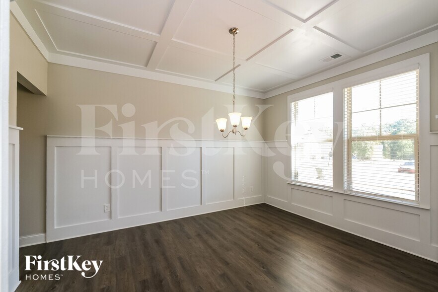 Building Photo - 325 Stonecreek Pkwy