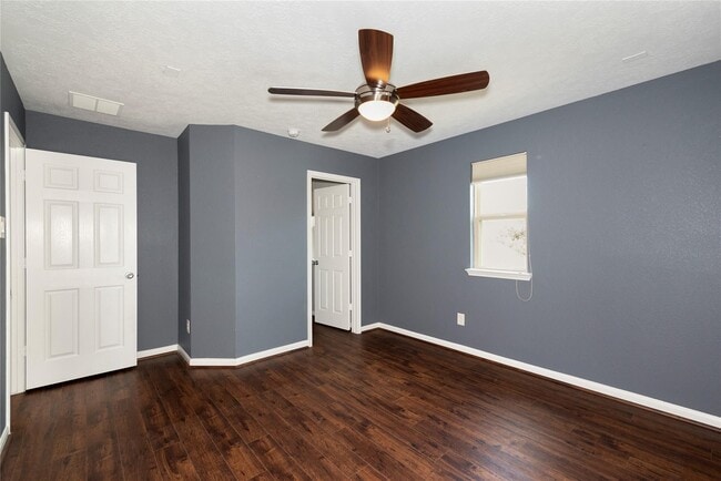 Building Photo - 24015 Adobe Ridge Ln