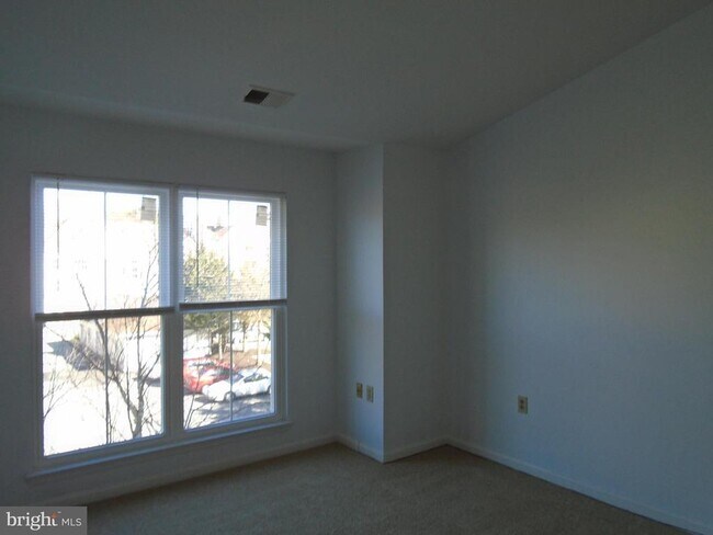 Building Photo - 3402 Bitterwood Pl