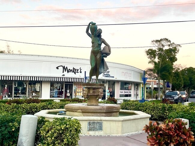 Building Photo - 2929 SE Ocean Blvd