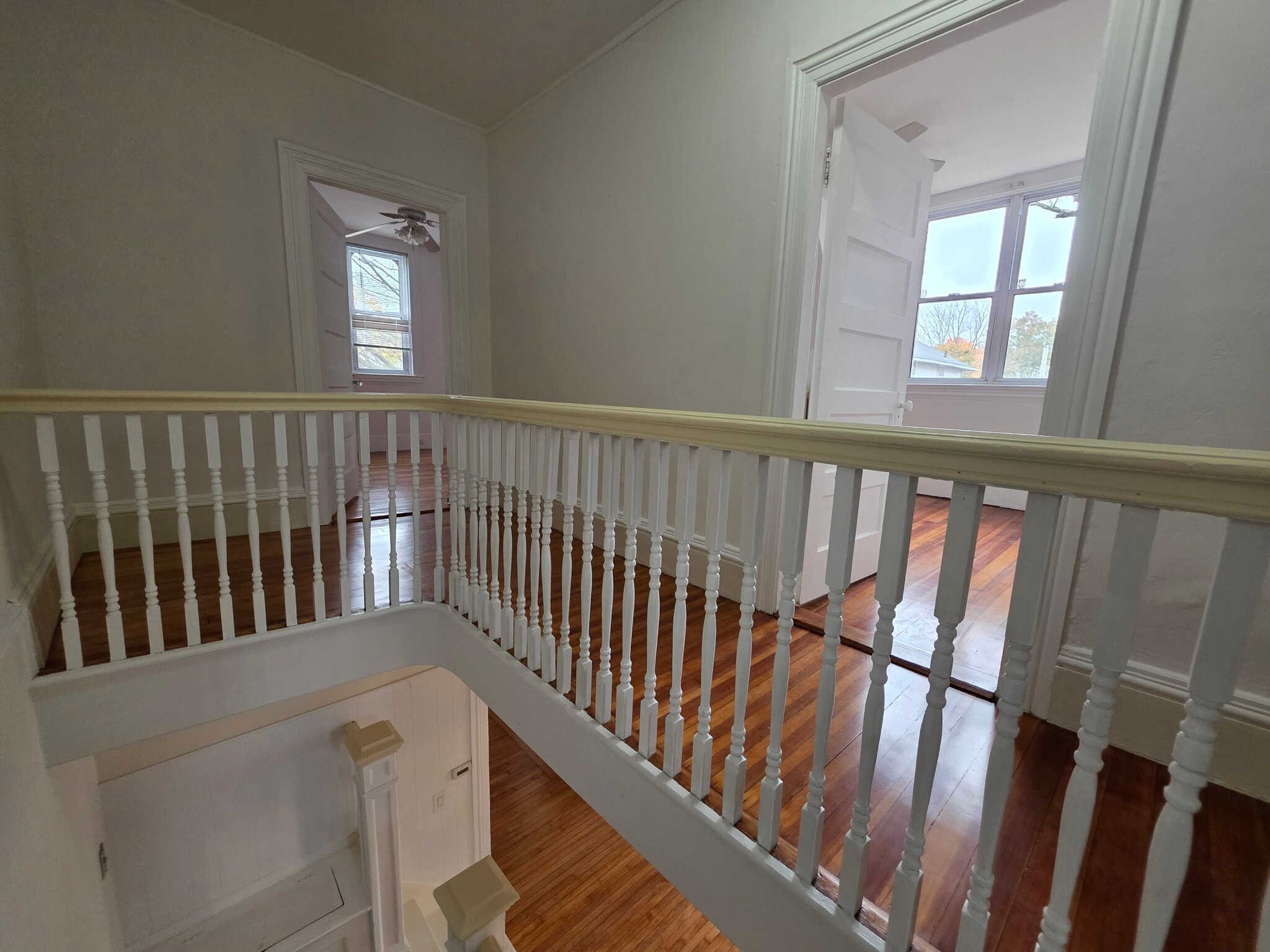 Building Photo - 174 Elm St