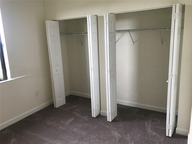 Building Photo - 8806 NW 103rd Ave