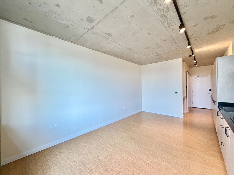 Building Photo - 1515 N Fremont St