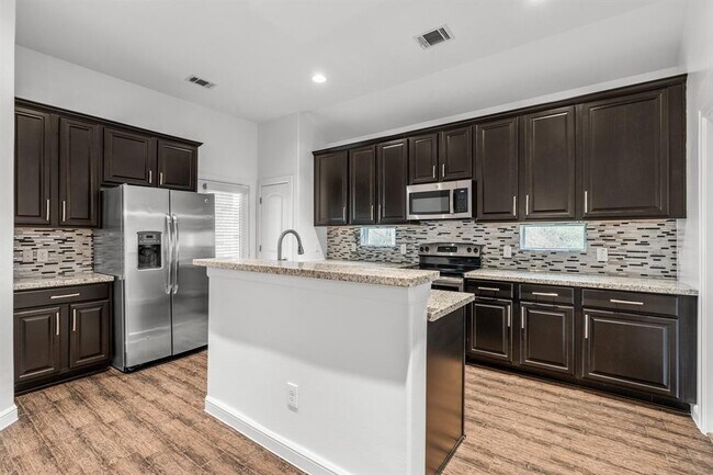 Building Photo - 11226 Glenforest Dr