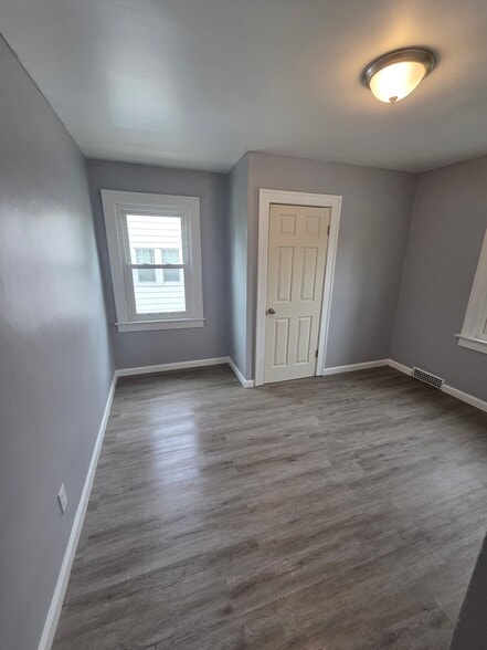 Building Photo - 2428 Norbert St