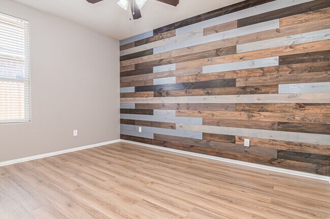 Building Photo - 6408 Hall of Fame Blvd