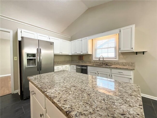 Building Photo - 3070 Bugle Dr