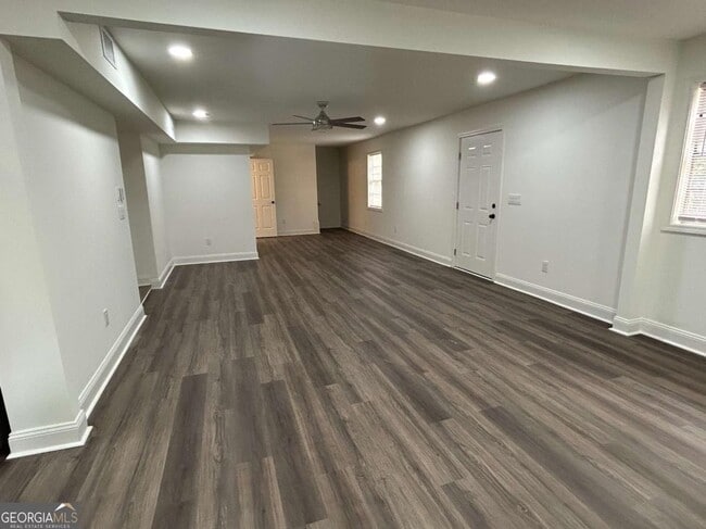 Building Photo - 148 Johnson Dr