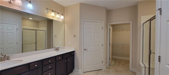 Building Photo - 4565 Flycatcher Dr