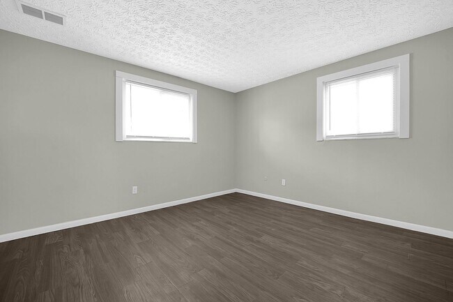 Building Photo - 841 Kingsford Rd