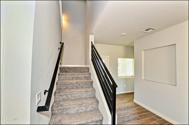 Building Photo - 6952 Black Mesquite Dr