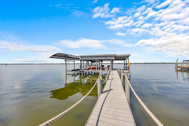 Building Photo - 2175 S Tropical Trail