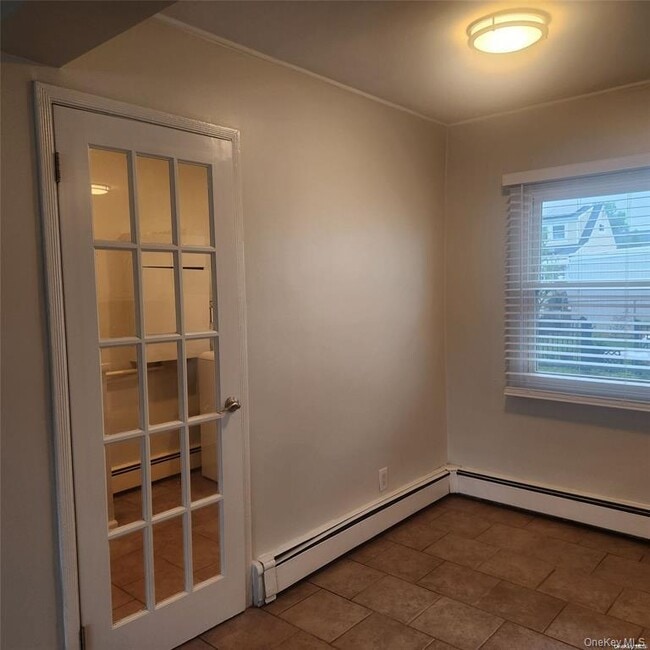 Building Photo - 30 Montgomery Ave