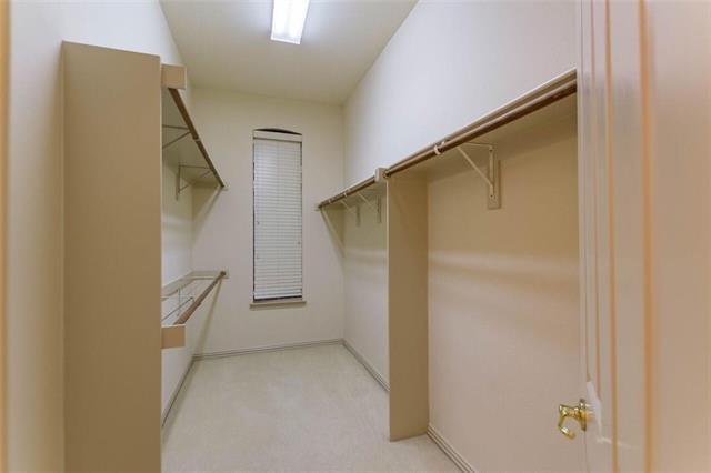 Building Photo - 5717 Sweetbriar Dr