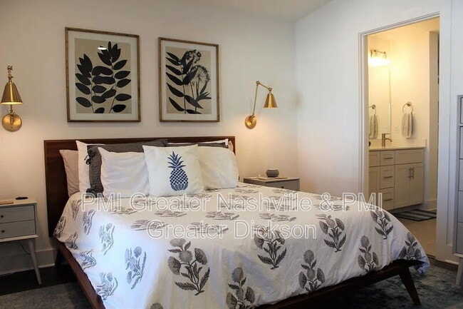 Building Photo - 1633 54th Ave N