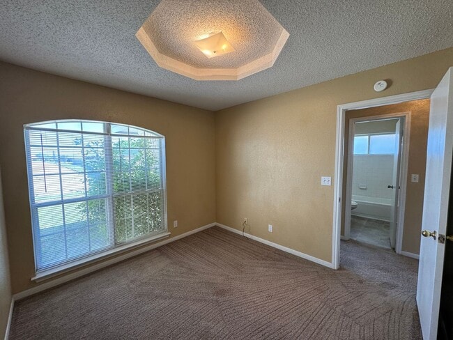 Building Photo - 3509 Christie Dr