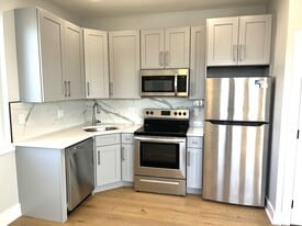 Building Photo - 2356 Gerritt St