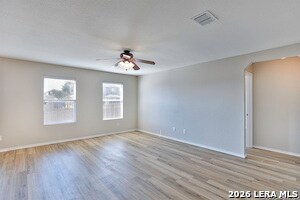 Building Photo - 233 N Willow Way