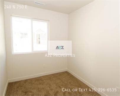Building Photo - 240 N 750 E St