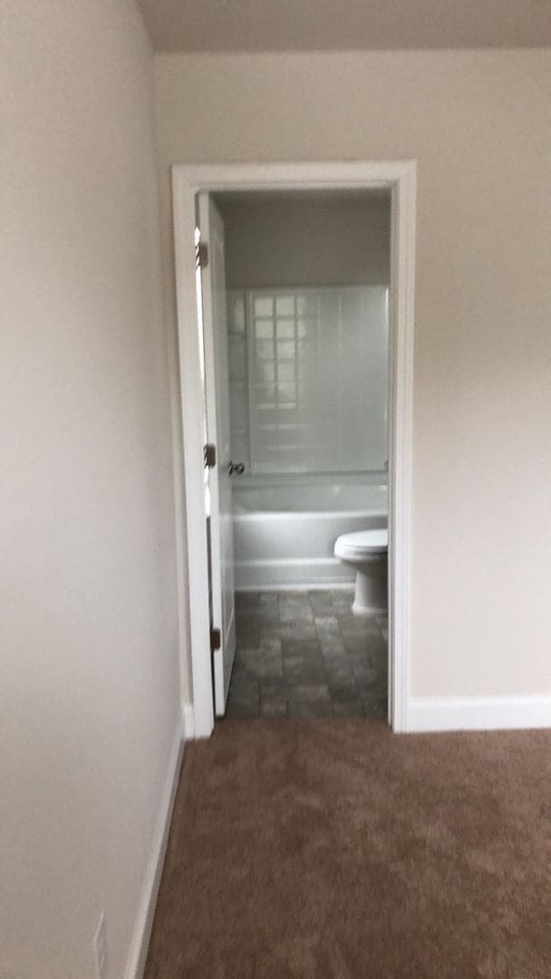 Building Photo - 3BR  2.5BA TOWNHOME