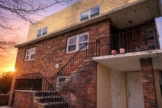 Building Photo - 300 Cator Ave