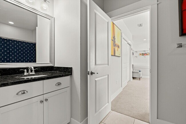 Building Photo - 4319 Sunset Beach Cir