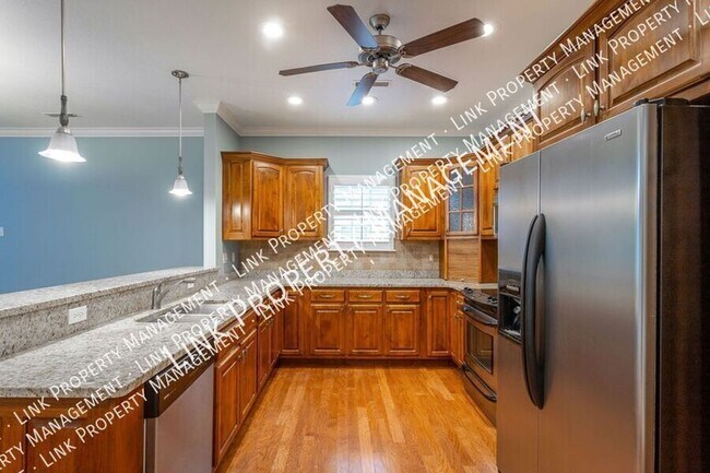 Building Photo - 7655 Lenox Trace Dr