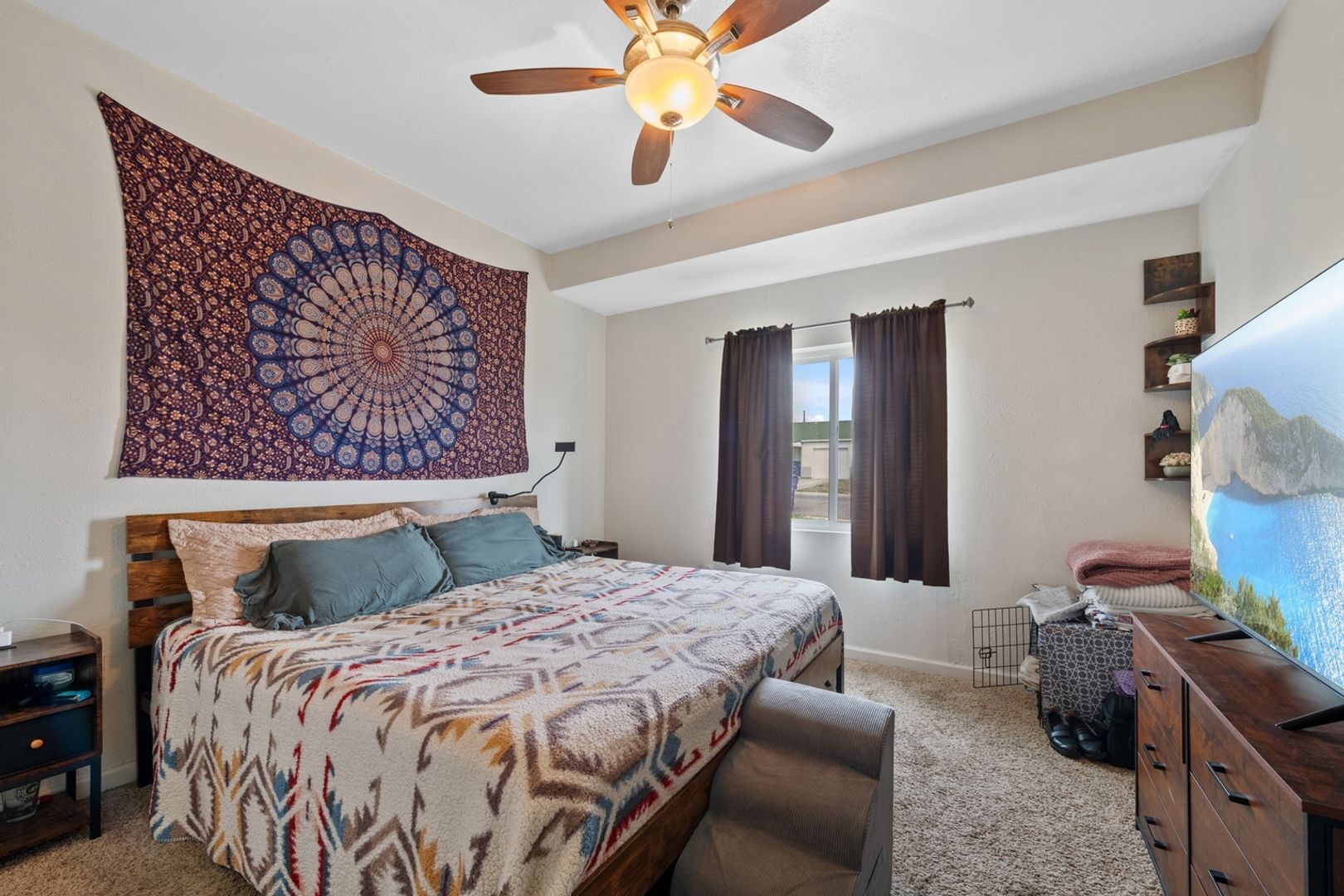 Building Photo - 1530 W Berkeley Pl