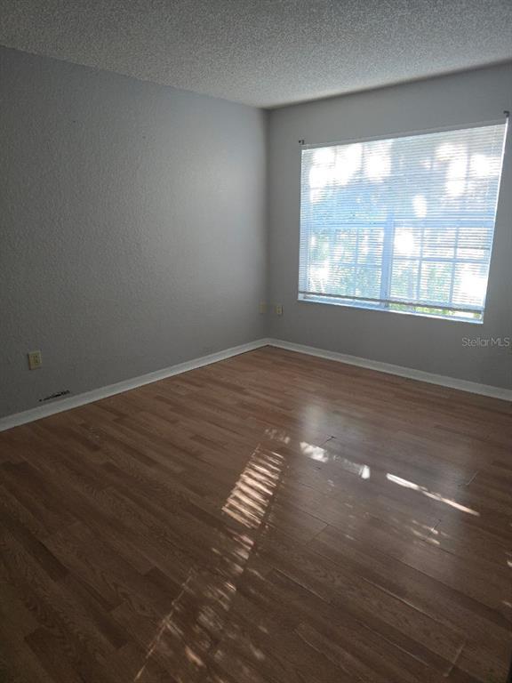 Building Photo - 4240 Summer Landing Dr