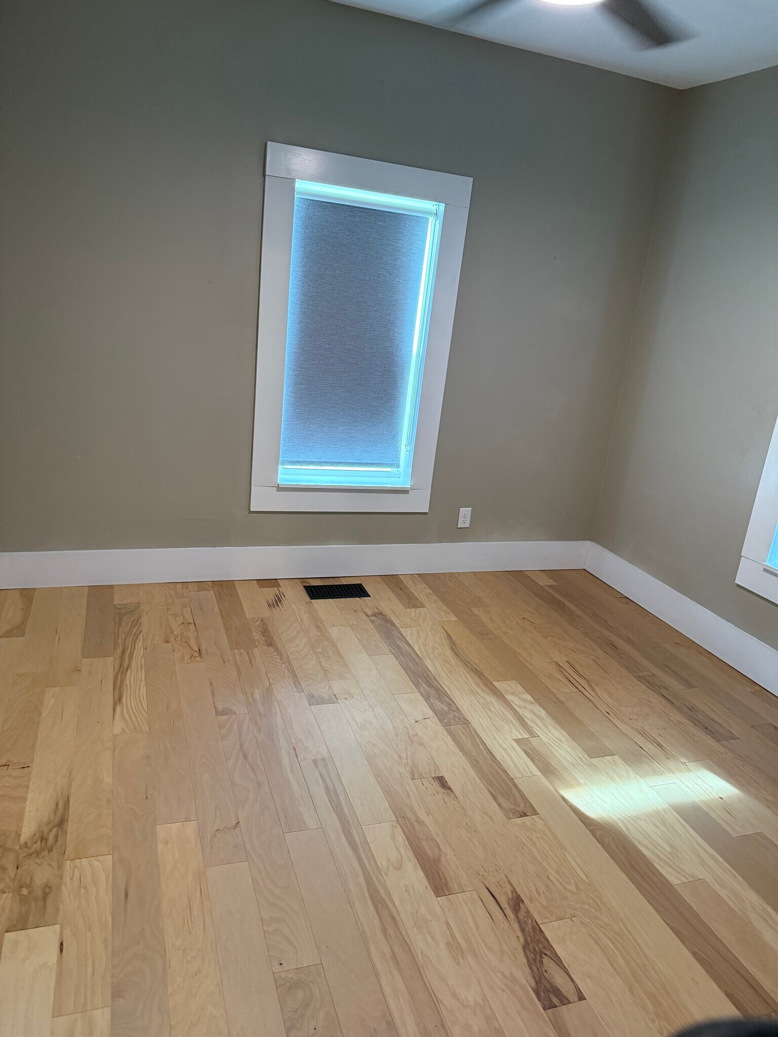 Building Photo - 1109 5th Street Rd