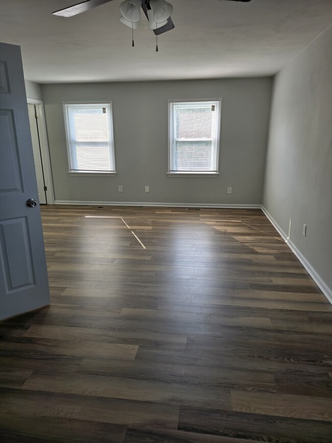 Master Bedroom - 1584 Boles Pl