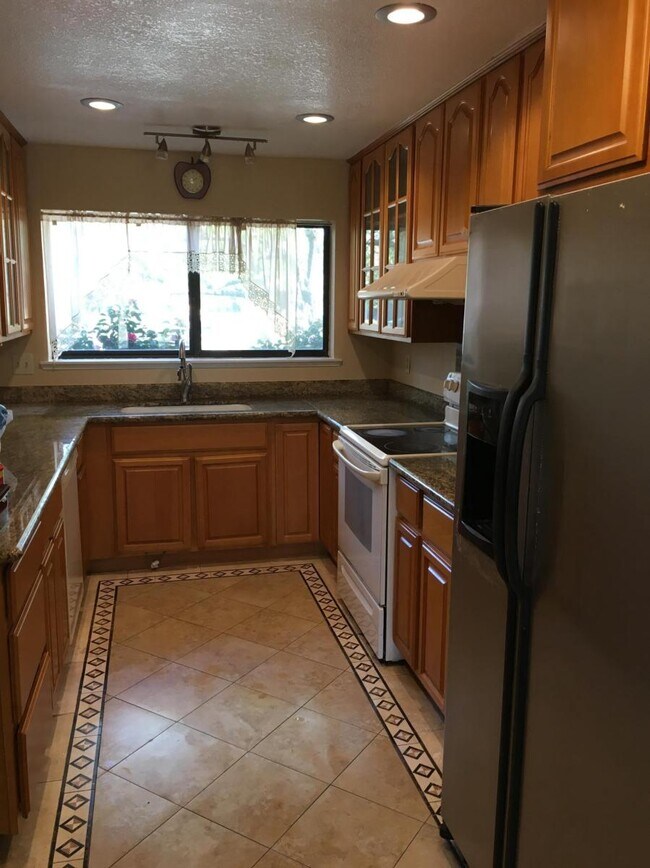 Building Photo - 12263 Atrium Cir