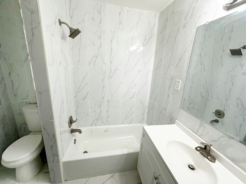 Bathroom - 276 Prospect St